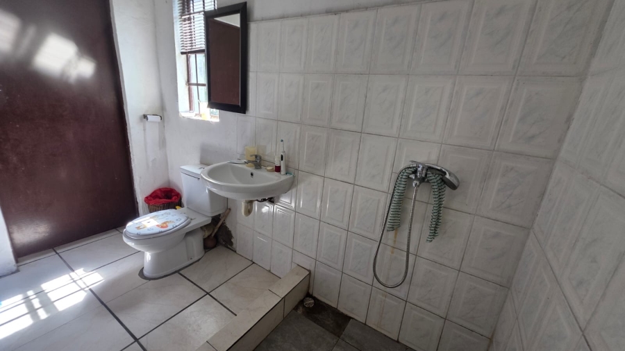 4 Bedroom Property for Sale in Summerpride Eastern Cape